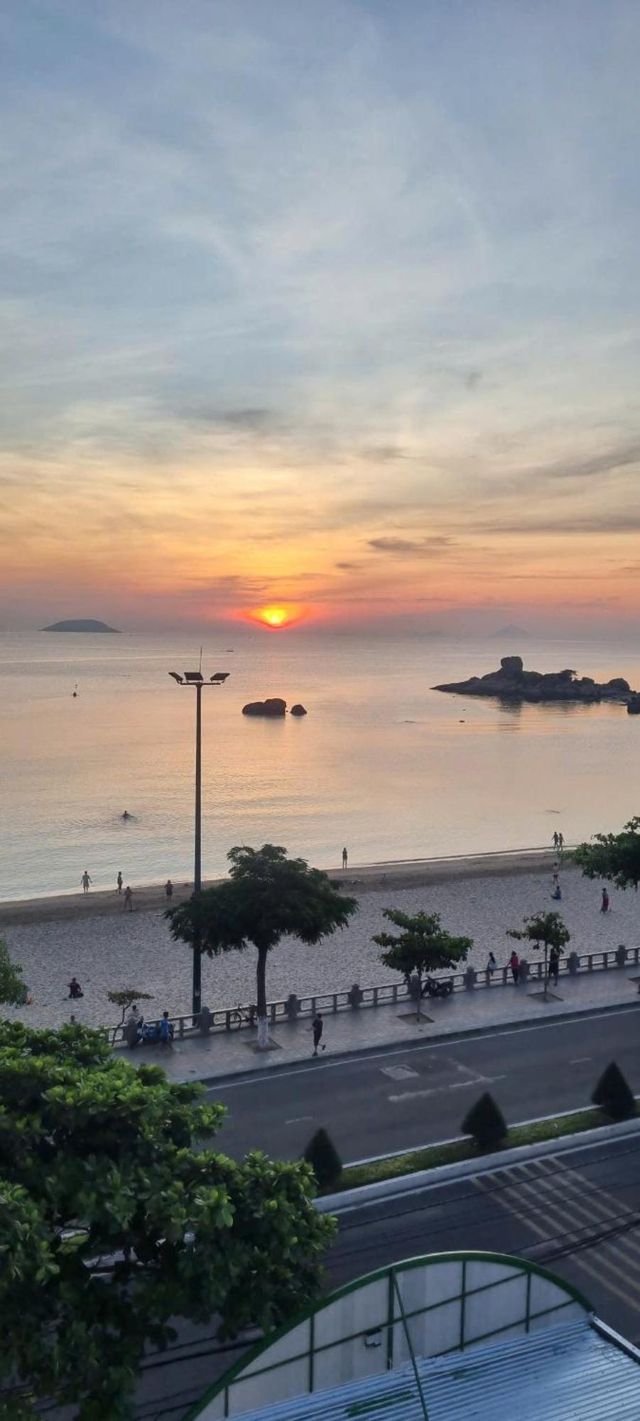 Hon Chong Hotel Nha Trang Exterior foto